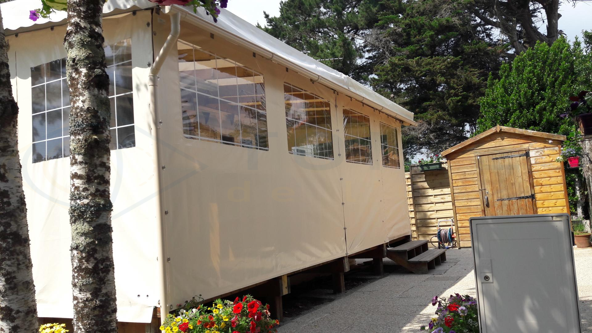 Bâche terrasse mobilhome